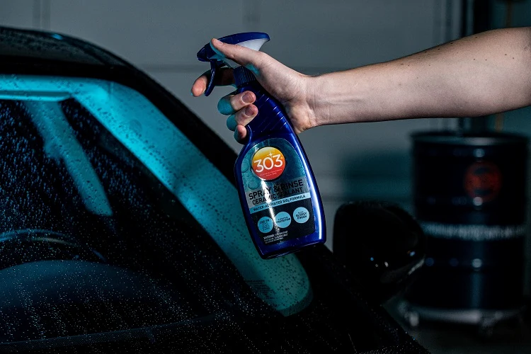 303 Spray & Rinse Ceramic Sealant application detail